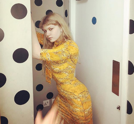 Ульяна Добровольская - Balenciaga