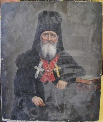 Братья были родом из благочестивой семьи. Их отец, Иван Григорьевич, воспитывал детей в христианском духе, однако не желал видеть их монахами. Стремившуюся в монастырь старшую дочь Анисью он насильно выдал замуж. Она вскоре (в 1800 году) умерла, а ее супруг ушел в Саровскую пустынь, где в ту пору подвизался преподобный Серафим Саровский. Туда же, вопреки воле отца, в 1805 году поступили старшие сыновья Тимофей и Иона (отец смирился с их решением только на смертном одре).