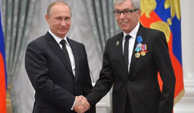 Президент РФ поздравил Юрия Николаева с 70-ти летием. Источник фото: https://celebnewsru.com/alla-pugacheva-ne-prishla-na-jubilejnyj-koncert-nikolaeva/7/