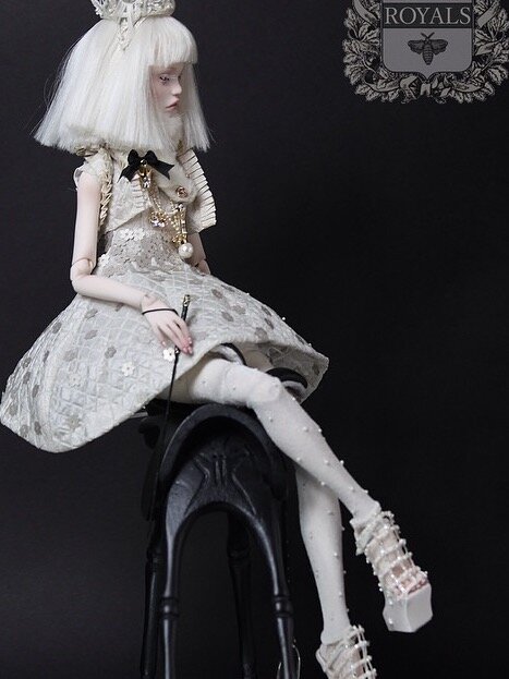 Instagram @popovysisters