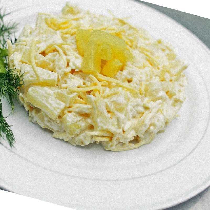 Салат с ананасом и курицей