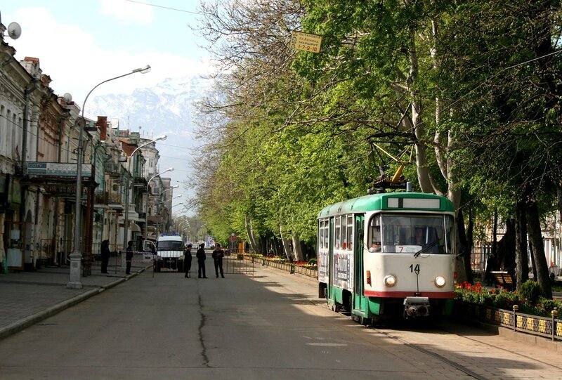 Интерьеры особняка мухтарова во владикавказе. Владикавказ прогулка. Погода во владикавказе на завтра. Владикавказ завтра. Владикавказ завтра.