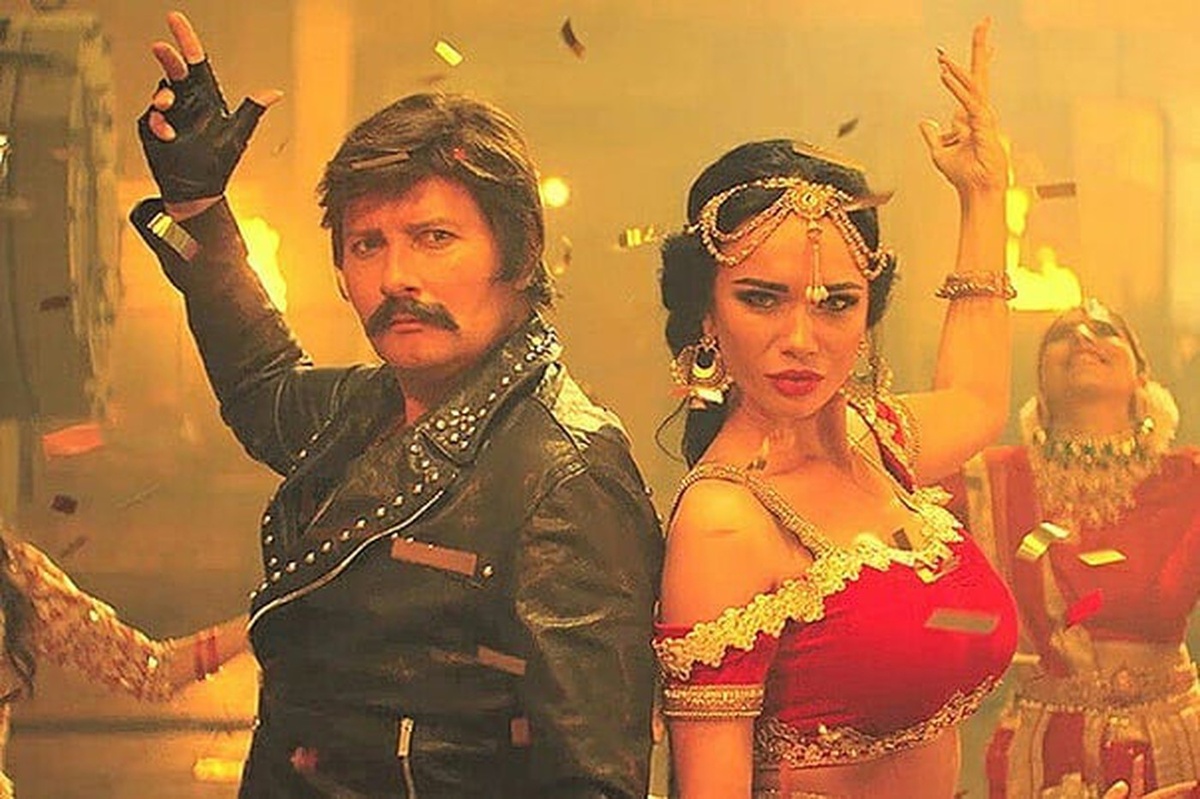 Кадр из клипа