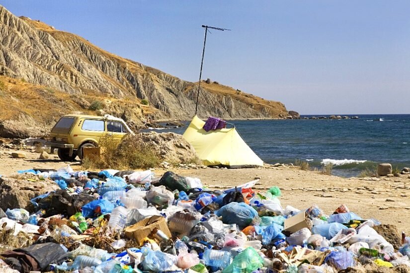 Полуостров Крым тонет в мусоре
