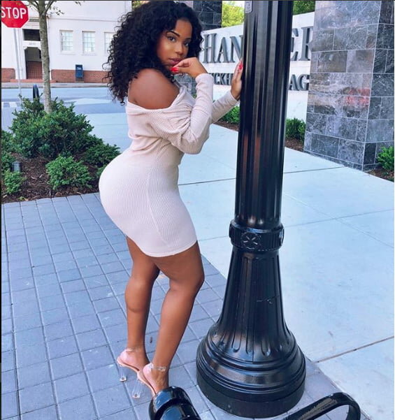 Источник фото: https://nl.xhamster.desi/photos/gallery/sexy-big-booties-976-10295657