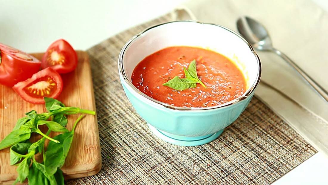 Сельдерей помидоры суп. Томато суп. Томатный суп «Капрезе». Томатный суп велюте. Томатный крем суп.