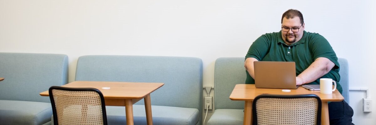 Неконтролируемый набор веса всегда происходит по каким-то причинам 