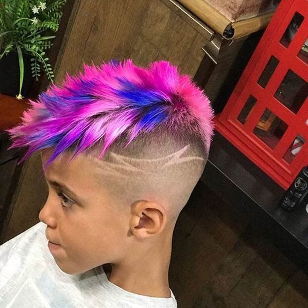 Очень красиво. И очень непрактично. Ролей для такой прически вам не предложат. (фото и интернета)