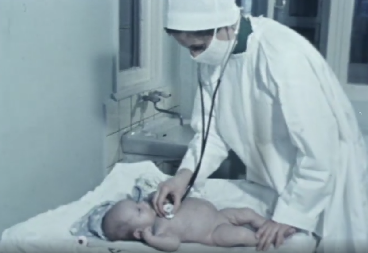 Кадр из программы "Мамина школа". Эфир 19.11.1979