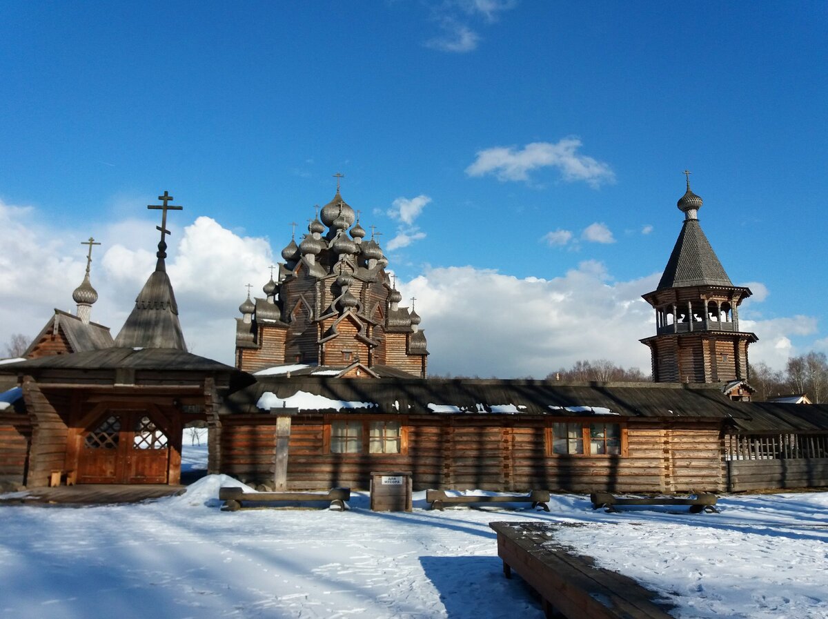 Святые врата и ограда: совмещённая реконструкция двух оград конца XVIII века: Лядинского и Спасского погостов