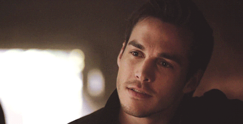 Кадр из сериала "Дневники Вампира"