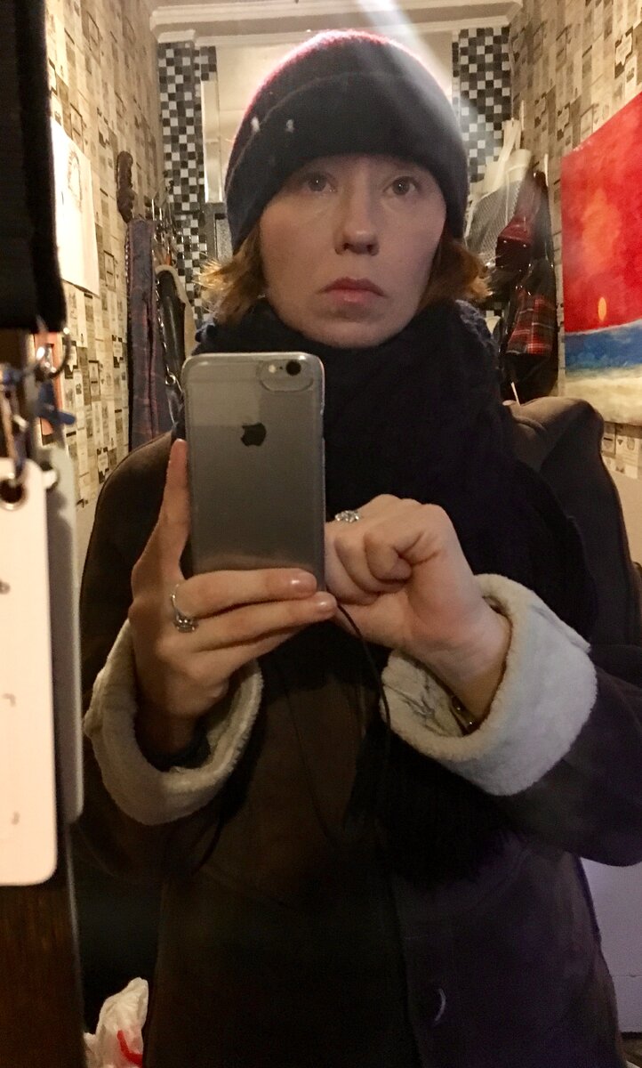 Женщина, которая всегда в шарфе. Оно вам надо?