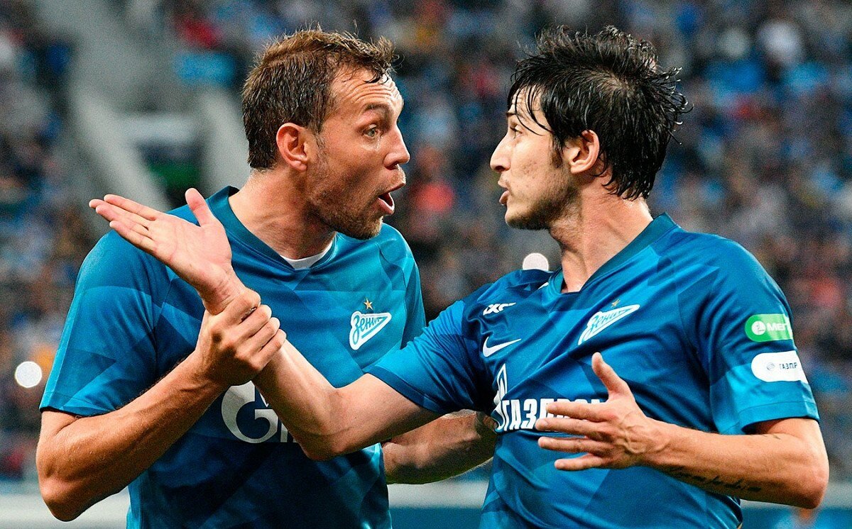 Нападающие "Зенита" Артем Дзюба и Сердар Азмун. Фото - ФК "Зенит".