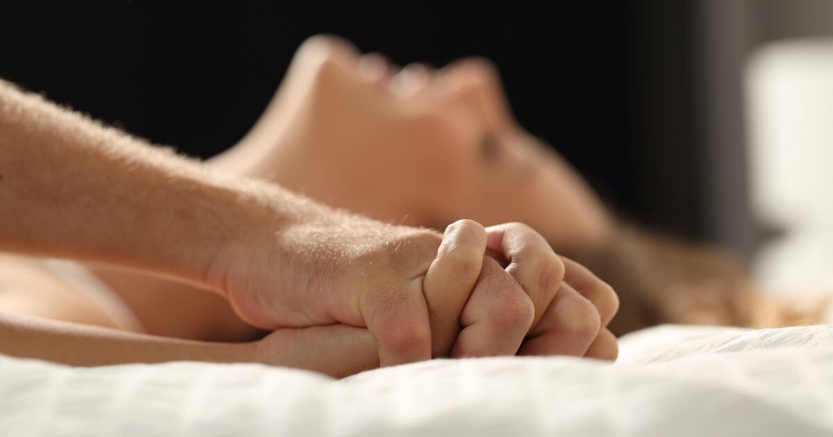                                                                                  
Не обращая внимания на то, собственно что Раки довольно зациклены на для себя и погружены во внутренний вселенная – сигнал считается одним из самых чувственных. Раки заботливо смотрят за партнершей. В случае если Рак влюблен – он способен на почти все из-за дамы, еще они практически полностью преданны и готовы воплотить в жизнь всякую вашу сексапильную воображение. Он исследует все ваши эрогенные зоны и станет практически полностью нацелен на то, дабы препроводить для вас наслаждение.В постели Рак быстрее исполнитель, чем провокатор и тиран. Еще у символа большое количество личных воображений, но, дабы он их открыл – надо додуматься до подходящего значения его доверия.