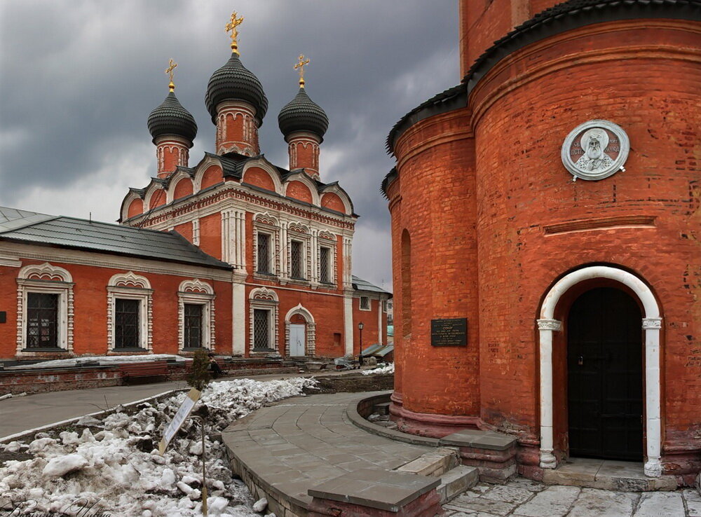 Петровский собор в Москве