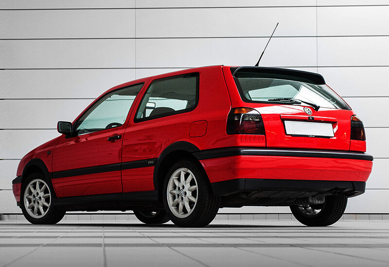Один из лучших авто за 100 тысяч рублей.Volkswagen Golf 3