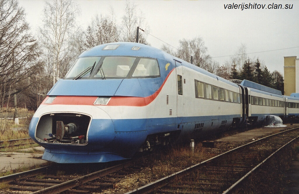 Высокоскоростной электропоезд ЭС250-01 Источник фото: valerijshitov.clan.su Автор: Валерий Шитов