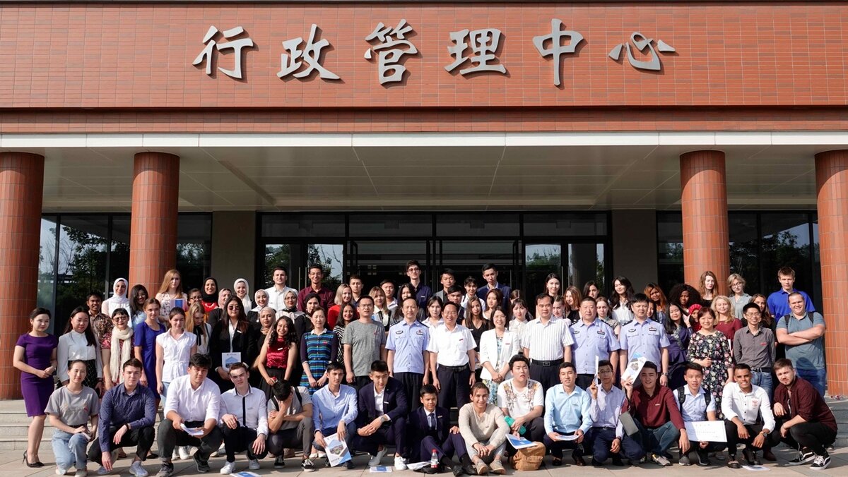 Группа Виктории в университете.