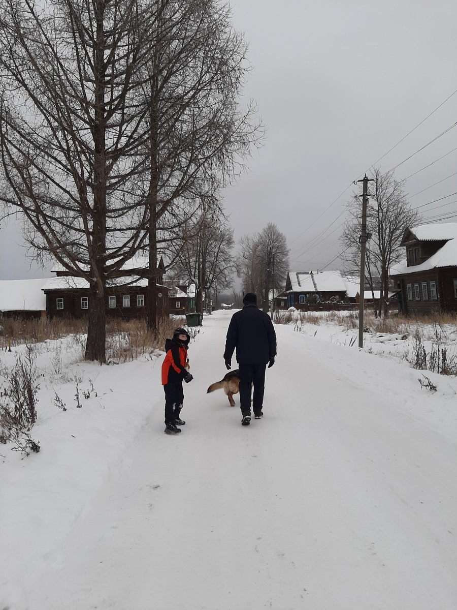 А в городах забыли, что дороги бывают белые.