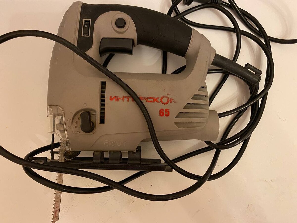 Электролобзик Интерскол МП-65/550Э