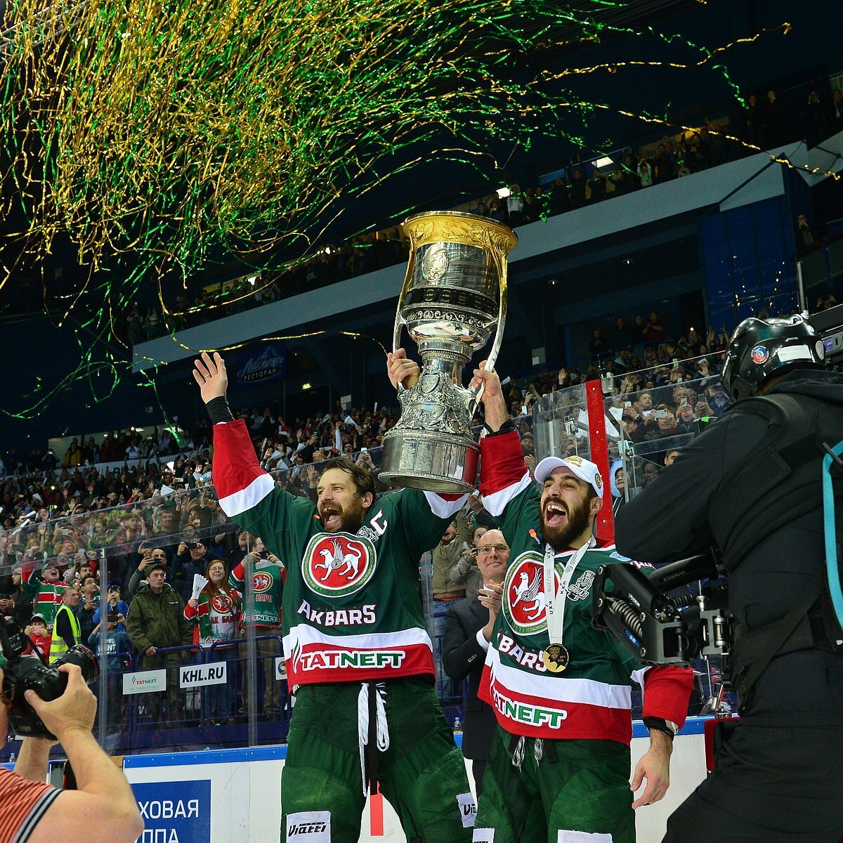 «Ак Барс» завоевавший кубок Гагарина в 2009 году.