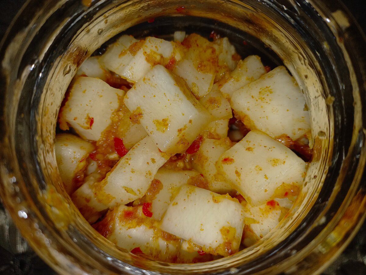 Вот так аппетитно выглядит готовая закуска из редьки по-корейски