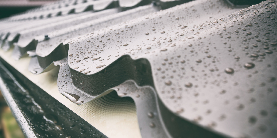 ОСНОВНЫЕ ПРИЧИНЫ, ПОЧЕМУ КРОВЛЯ МОГЛА «ПОТЕЧЬ»