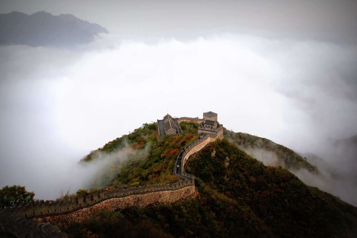 Великая китайская стена в горах