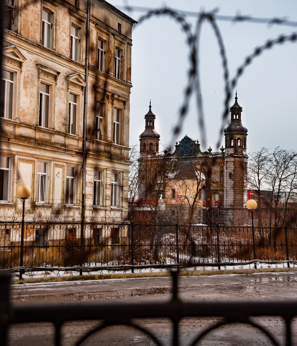 Удалось попасть в легендарный «дом на таможне» в Советске! Рассказываю  историю и показываю, что там внутри | Опять уехала | Дзен