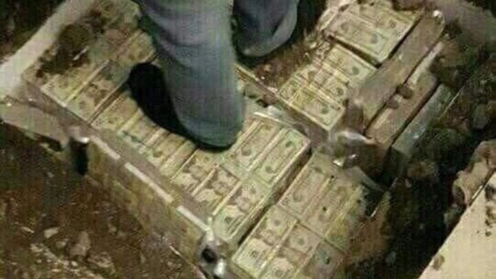 Фото обыска в квартире у начальницы хозуправления мэрии Новосибирска