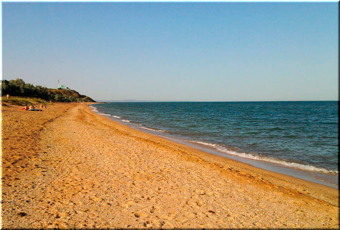 Рассказываю как за небольшие деньги удалось осуществить задуманное- иметь дачу в Крыму. После покупки дачного участка в Керчи, решила строить дом из ракушечника, за неделю был залит фундамент и на 20 дней( пока фундамент сохнет)  я уехала  в  Ростов