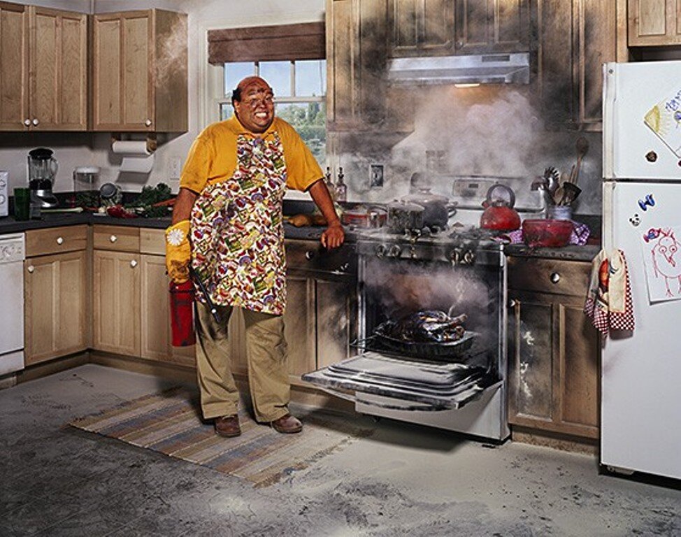 Funny cook. Funny cook. Шеф-повар. Повар фото прикольные. Плохой повар.