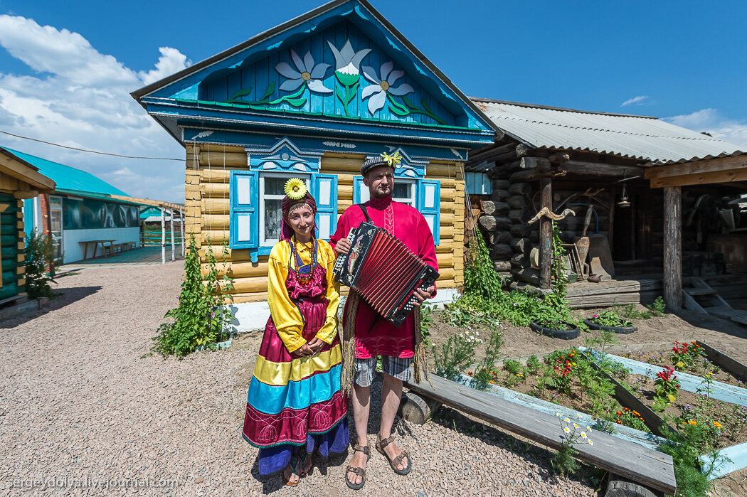 Деревня семейских. Деревня десятниково бурятия. Деревня староверов тарбагатай. Семейская деревня в бурятии десятниково. Семейские тарбагатай.