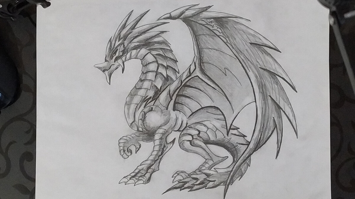 На фото, рисунок, выглядит лучше чем в живую