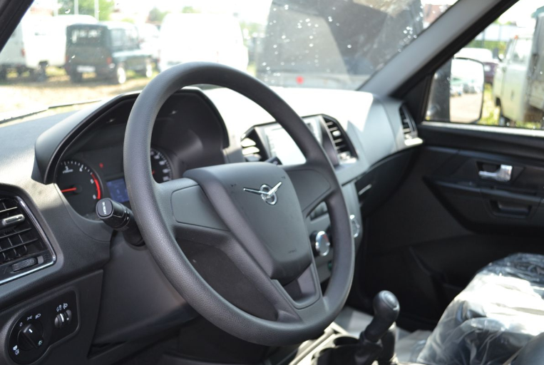 Неплохой салон...С виду...