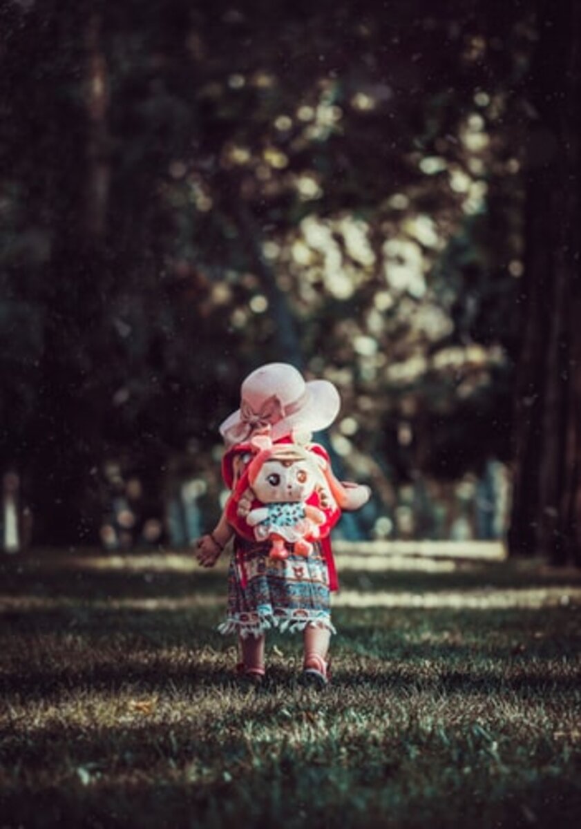 https://images.unsplash.com/photo-1562346631-89773e8cd3cb?ixlib=rb-1.2.1&auto=format&fit=crop&w=351&q=80