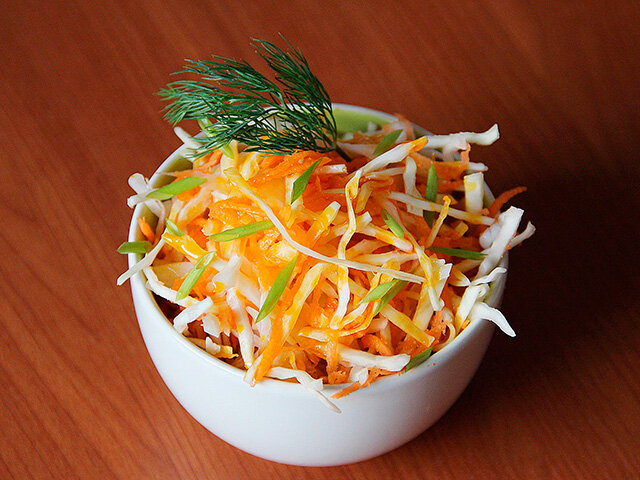Салат витаминный капуста морковь банк