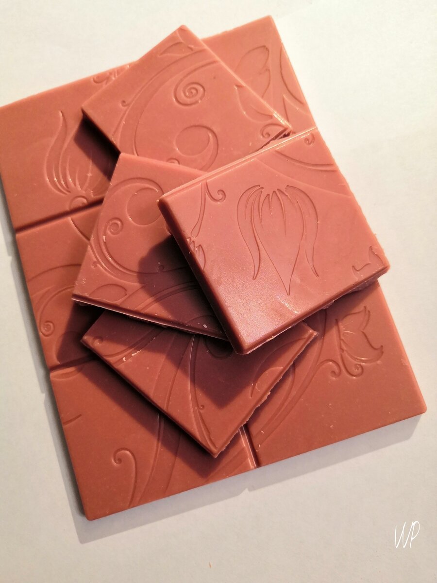 это не фильтры, а реальный цвет рубинового шоколада