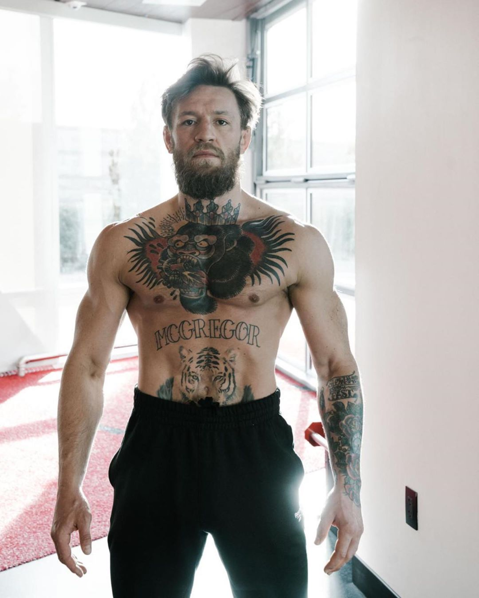 Актуальная форма МакГрегора за неделю до боя, источник: instagram @thenotoriousmma