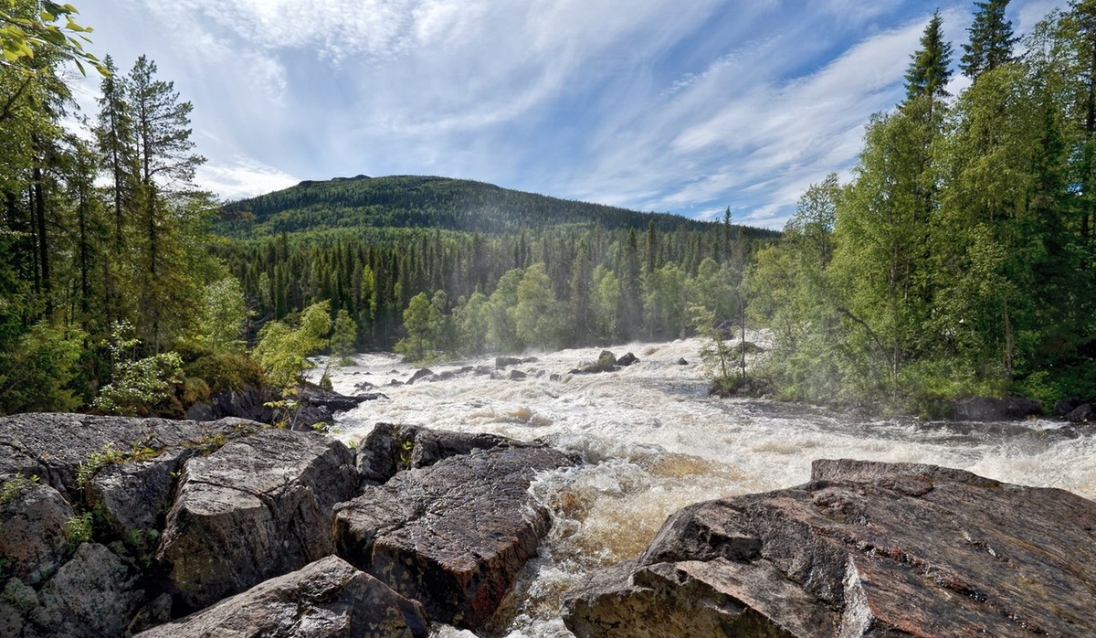 Водопад Кивакка Карелия