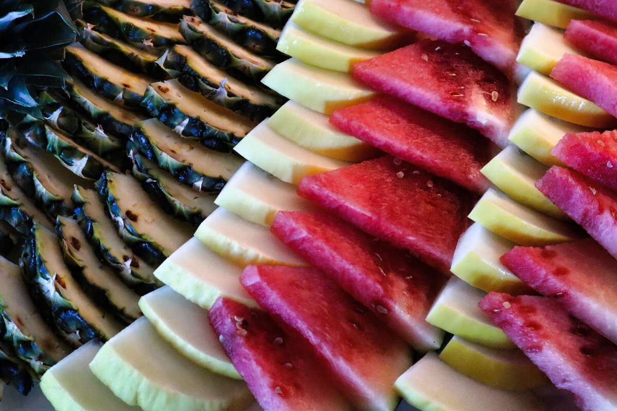 Зато дыню можно сочетать со всеми фруктами!