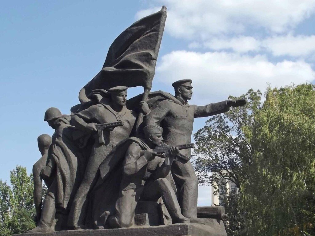 Памятник десанту Ольшанского в Николяеве