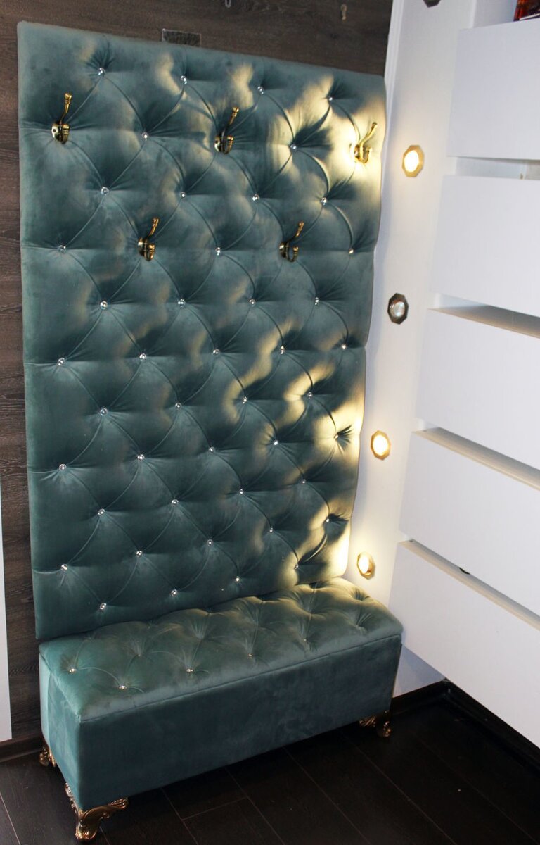 Мягкая панель в прихожей