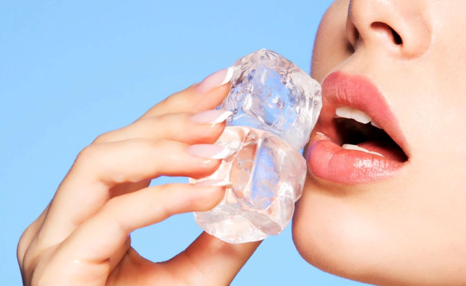 Запрещено вводить филеры при повышенной температуре, наличии ран, герпетических очагов, а также дерматитов с шелушением, кровотечением, зудом