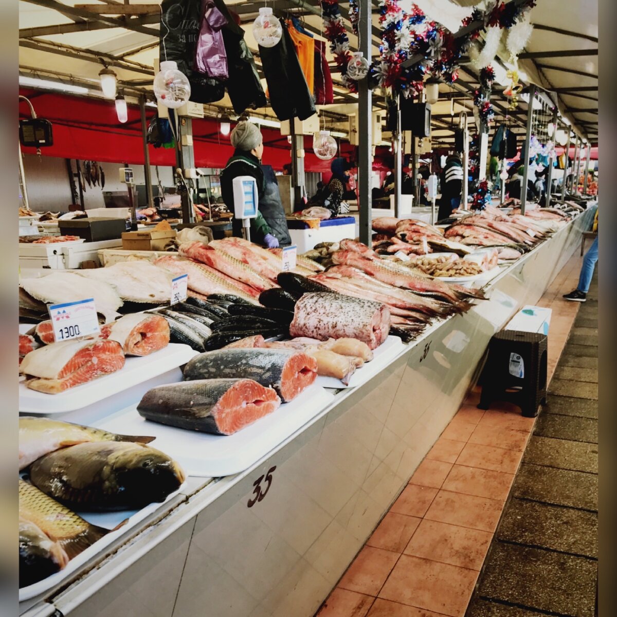 Рыба на рынке в Симферополе. Моё фото. 