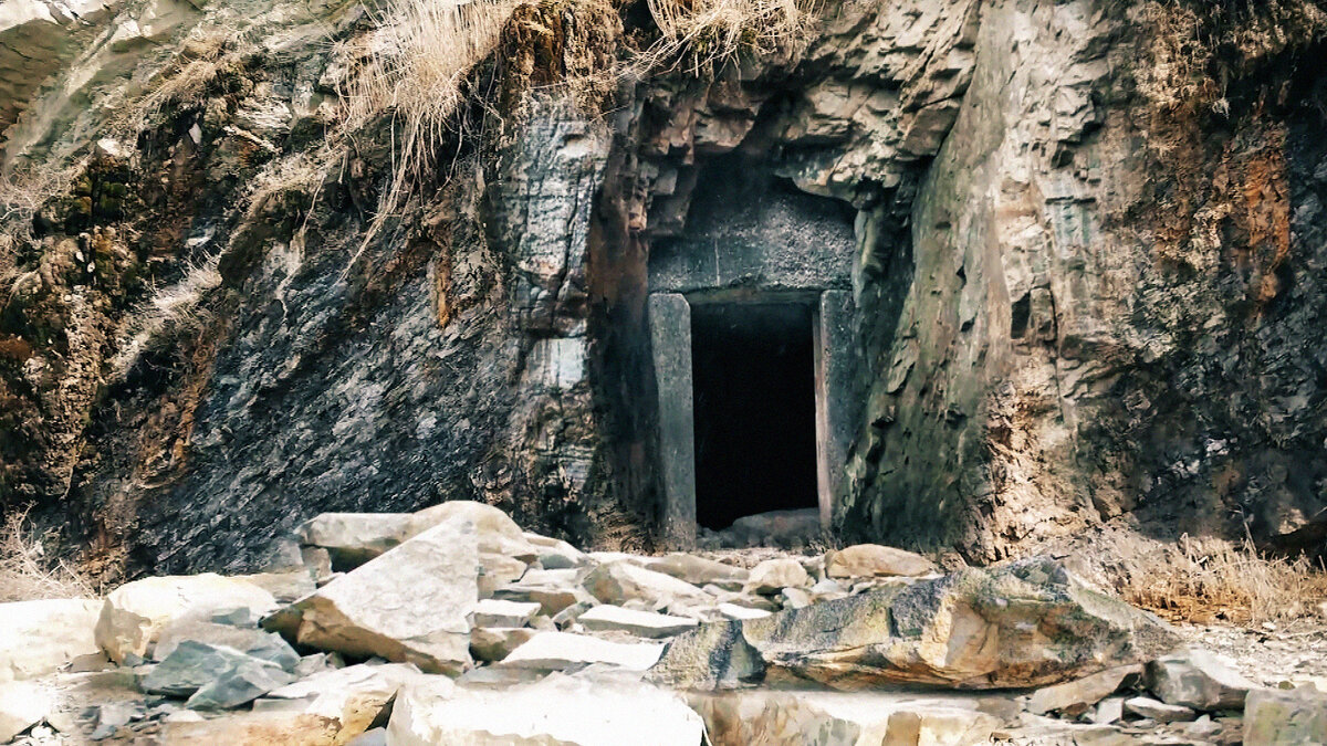 Найден вход в древнюю сокровищницу
