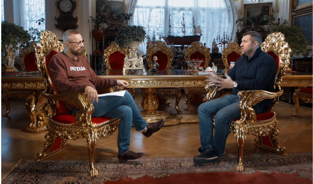 Кадр с канала "АССЕНИЗАТОР"