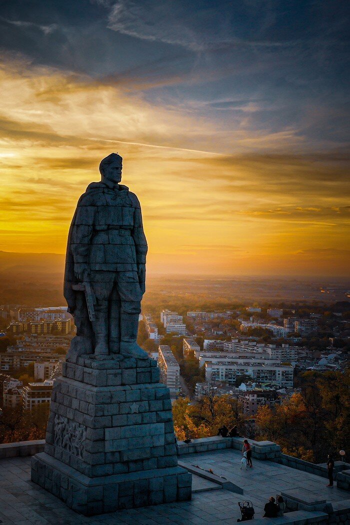 Памятники в болгарии