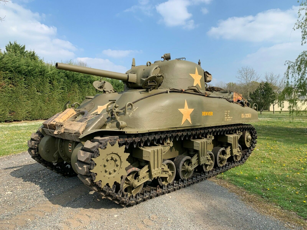 Американский танк шерман. Танк m4 Sherman. Американский танк м4. Танк Шерман м4а2