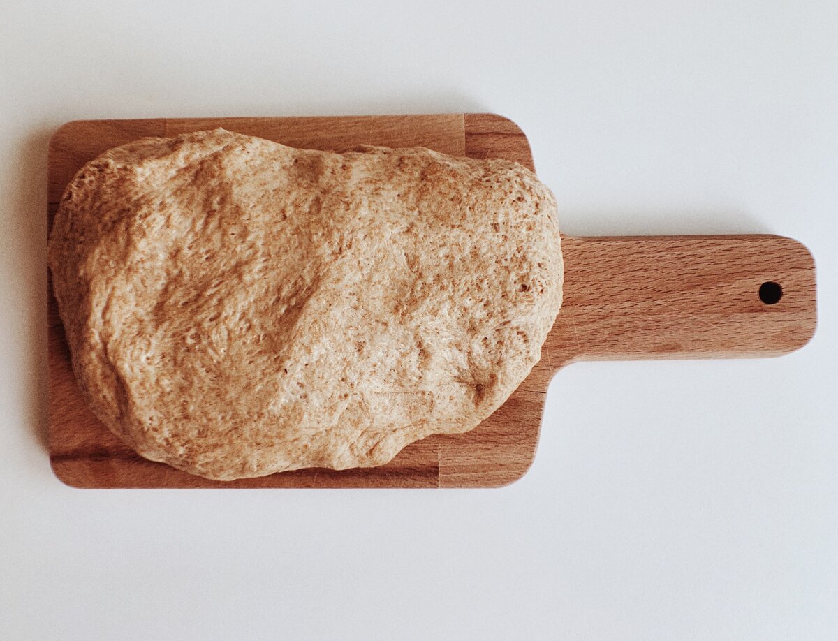 Готовое тесто, через 90 минут после приготовления.